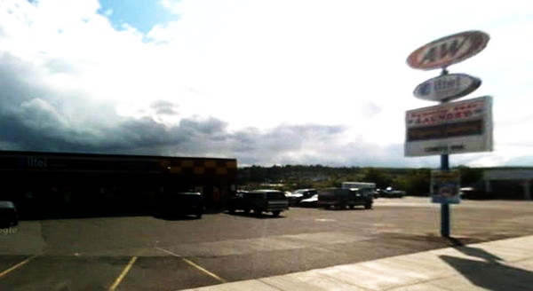 A&W Restaurant - Marquette - 1021 W Washington Ave (newer photo)